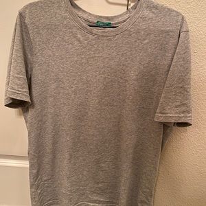 Women’s Medium Gray T-Shirt